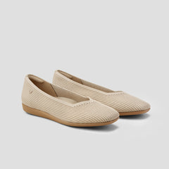 Lightweight Square-Toe V-Cut Flats (Margot Walker)