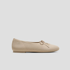 Round-Toe Lace-up Flats (Camora)