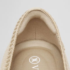 Pointed-Toe Ballet Flats (Aria 5°)