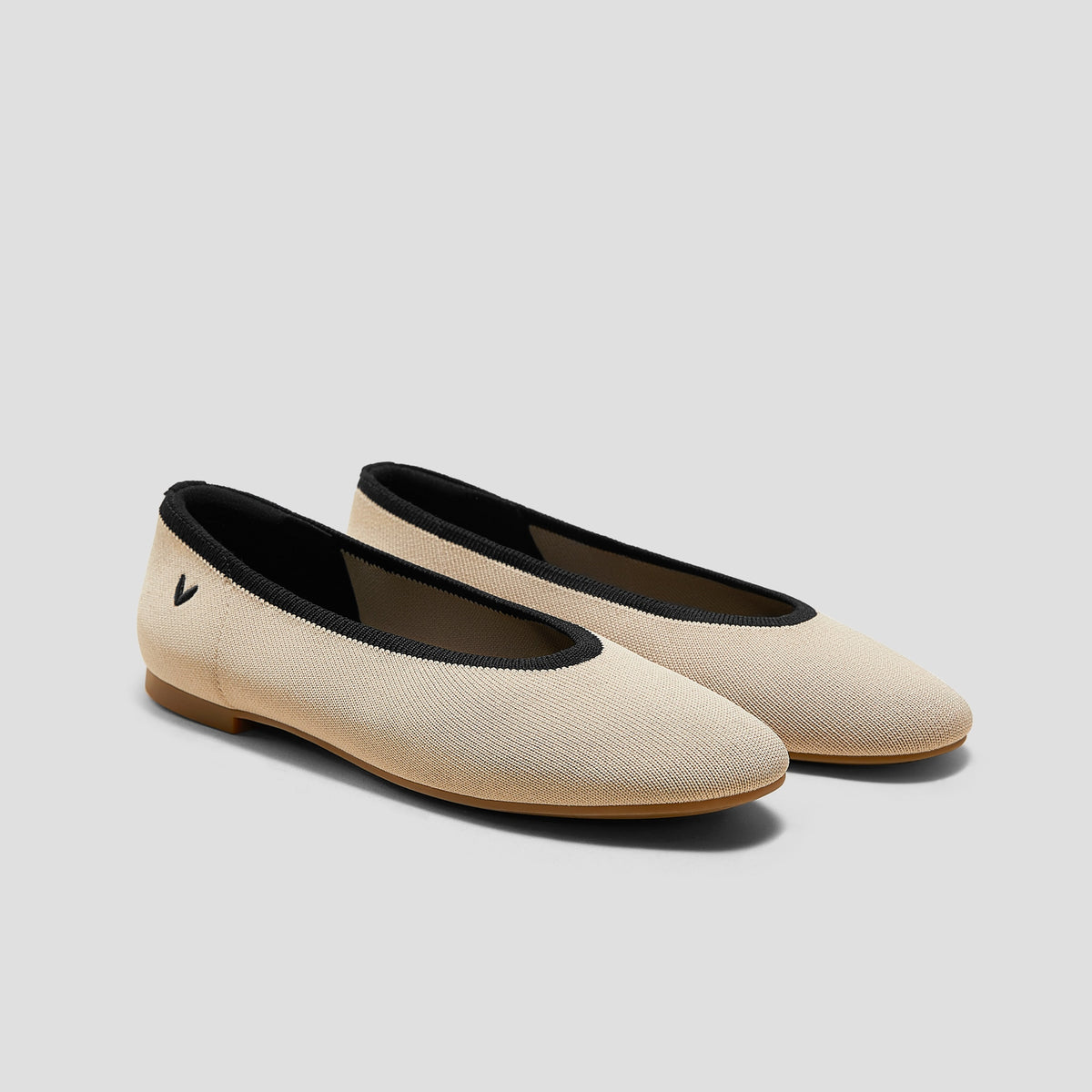 Almond-Toe Nude Flats (Nubia)