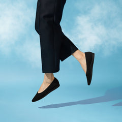 Lightweight Pointed-Ballet Flats (Aria Walker)