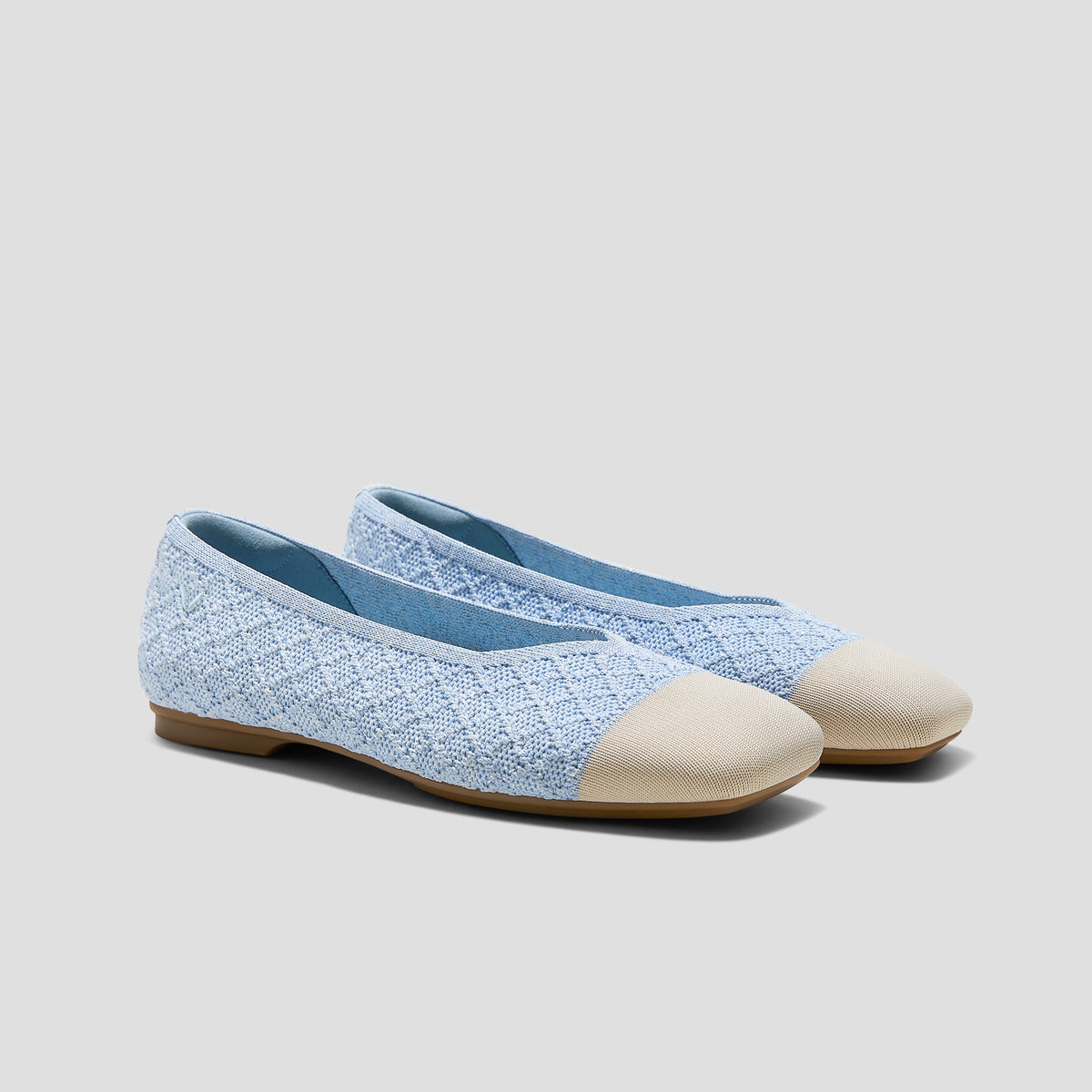 Square-Toe Margot V-Cut Flats (Margot 3.0)