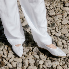 Pointed-Toe Lace Reborn™ Flats (Aria 5°)
