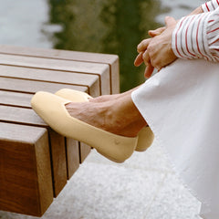 Square-Toe Margot V-Cut Flats (Margot 3.0)